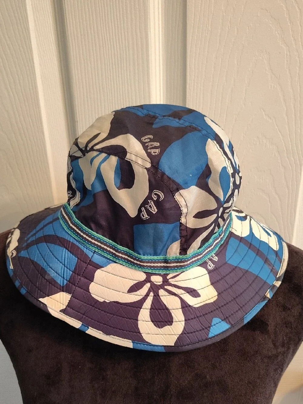 Baby GAP Navy and Blue Floral Bucket Hat